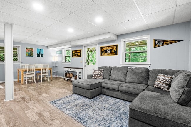 Photo - 864 Trojan Horse Cir Unit Lower