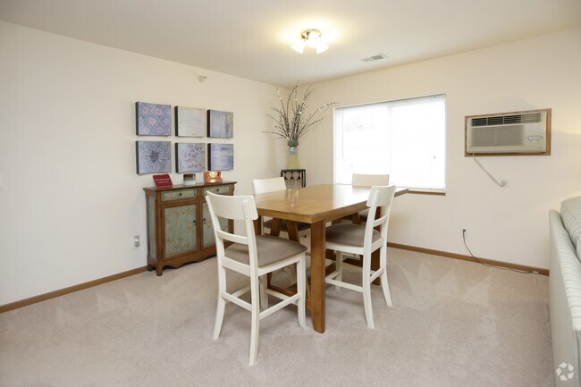 Photo - Marcell Ridge Apartments