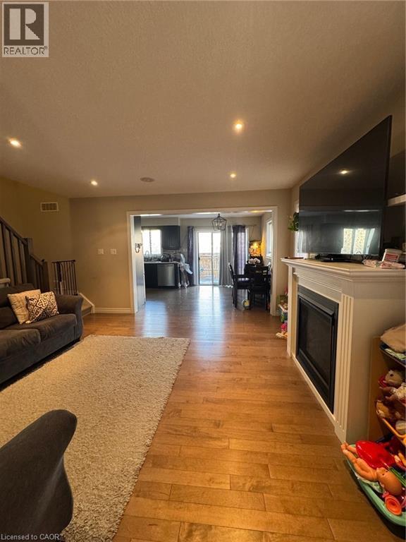 Photo - 9 Sandybay Ave