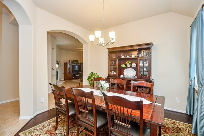 Photo - 5510 S Denham Ridge Ln