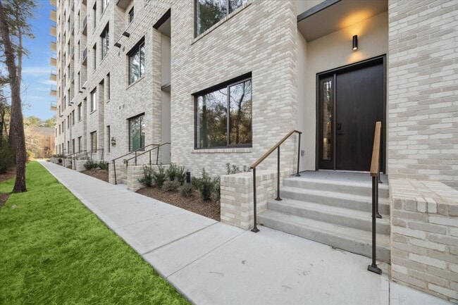 Photo - 1 Riva Row Unit 106