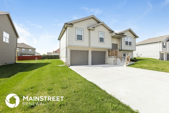 Photo - 1015 Clayton Dr House