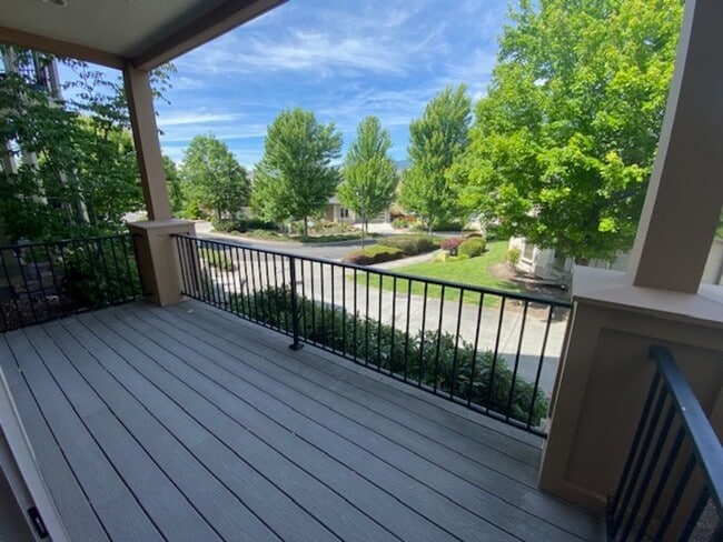 Photo - 528 W Nevada St