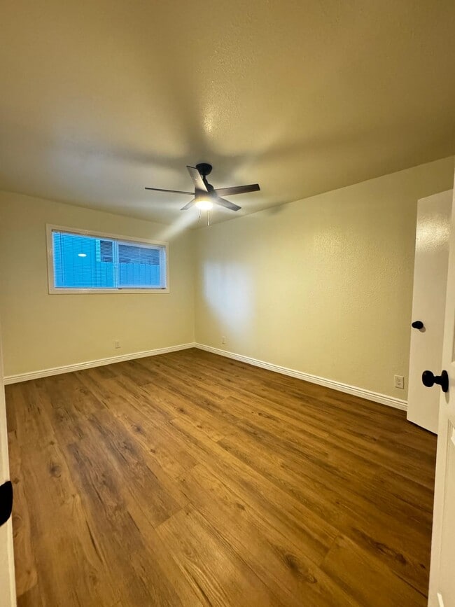 Photo - 1322 E Bulldog Ln Unit 1322 E Bulldog ln #G