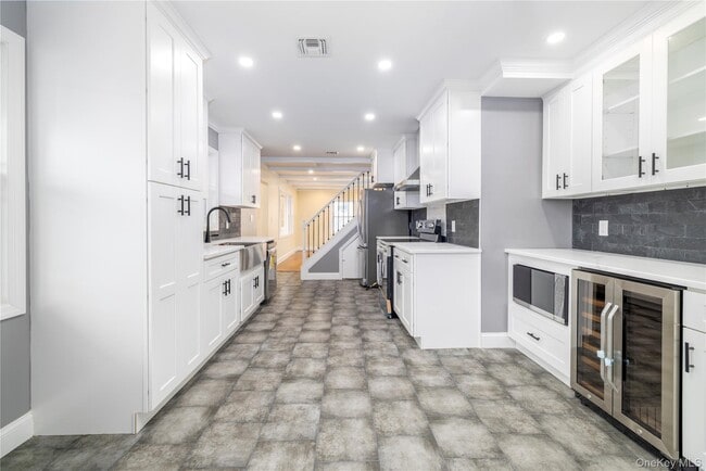 Photo - 38 Heather Ln