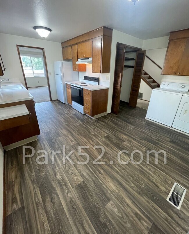 Photo - 2 Bedroom Townhome in Fircrest! Unit 1446 - #4