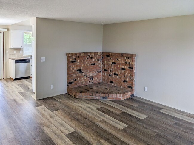 Photo - 4363 Sylvia Ct SE