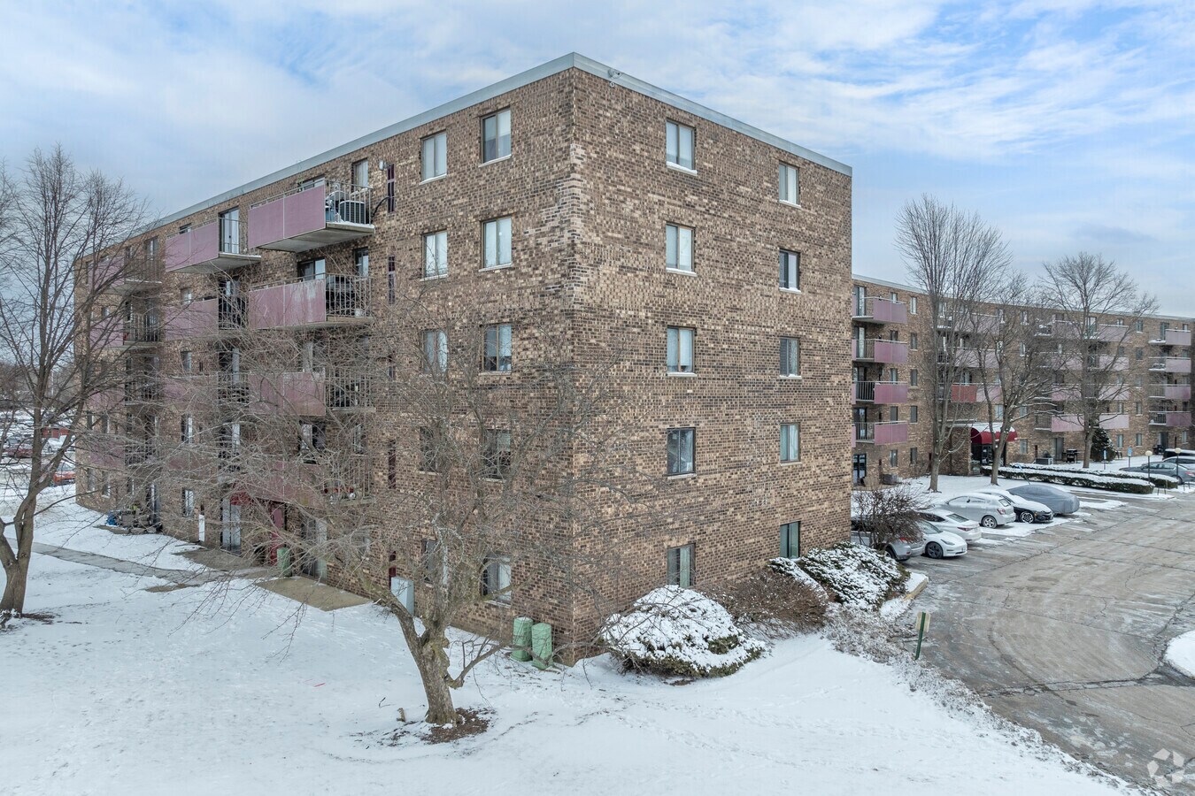 Photo - Country Lane Park Condominiums
