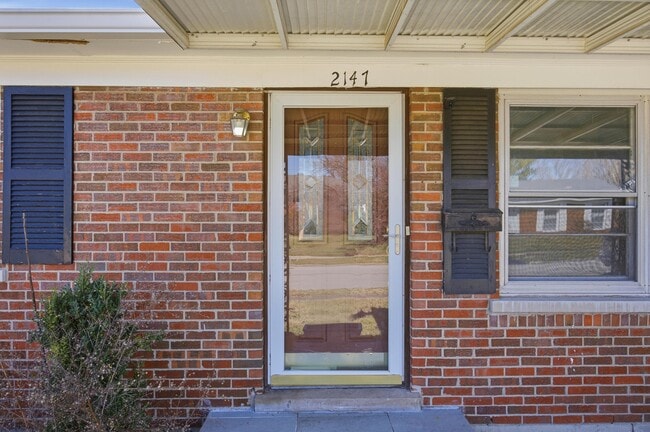 Photo - 2147 Palms Dr