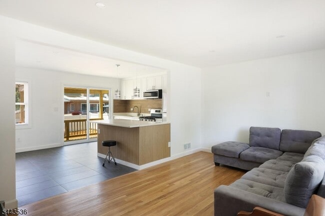 Photo - 538 Dietz St