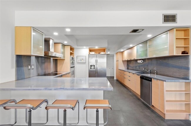 Building Photo - 4900 N Ocean Blvd Unit 416 Rental