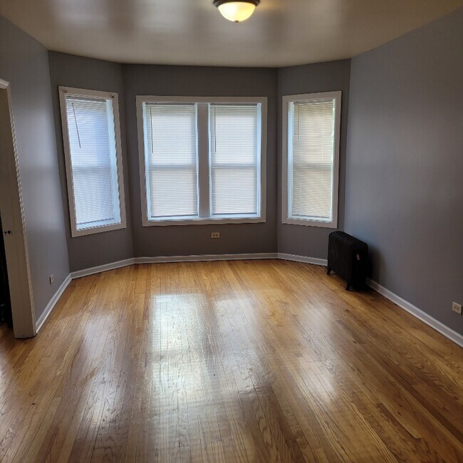 Photo - 6629 S Greenwood Ave Unidad 3