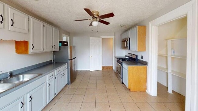 Photo - 11 Linwood Pl