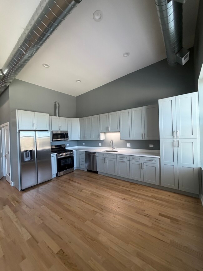 Photo - 2620 N Milwaukee Ave Unit 2620 n Milwaukee