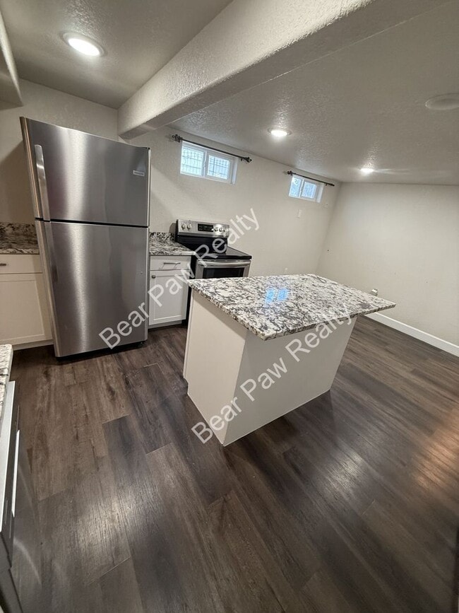 Photo - 1820 E 21st St Unit Apt B