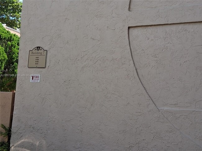 Photo - 6103 SW 69th St Unidad 41 Rental