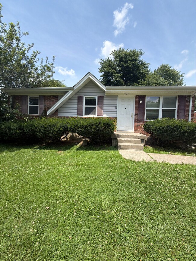 Building Photo - 5904 Carmelwood Cir