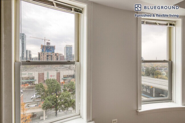 Photo - 30 E Roosevelt Rd Unidad FL6-ID806