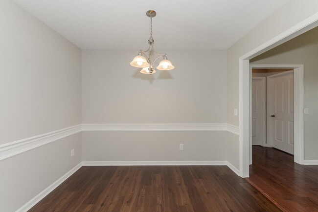 Photo - 3218 Barksdale Cir