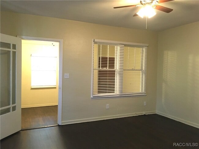 Photo - 209 9th Ave N
