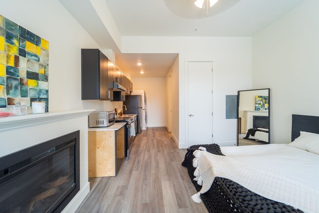 Photo - Janie Apartments - Free internet!