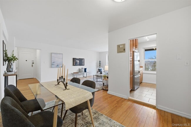 Photo - 555 Broadway Unit 4F