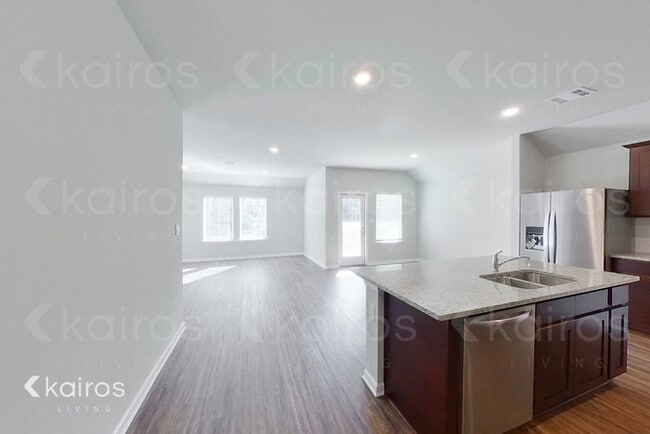 11480 Brookwood Dr