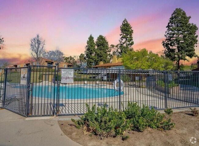 Building Photo - 17195 W Bernardo Dr Unit 201 Rental