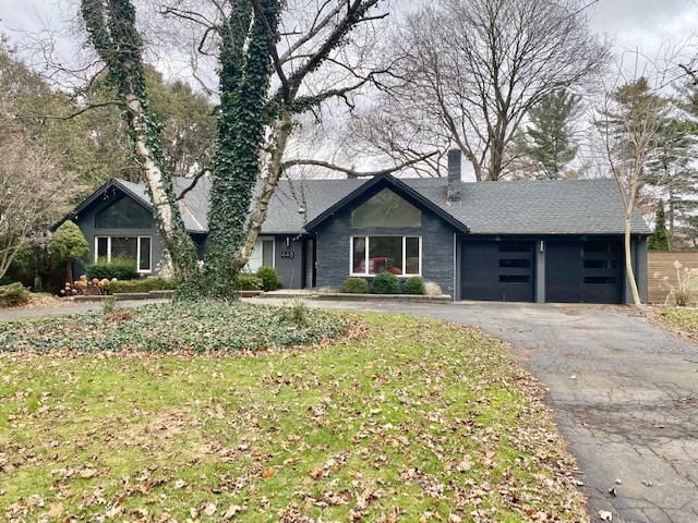 Building Photo - 3 Bedroom Detached Home  Westmount – AVAIL May 1 * Garage * HUGE YARD