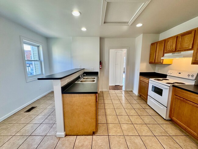 Photo - 5 Bedroom House - Available for Fall 2026 - Across from EMU!