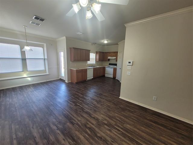 Photo - 244 Wyndham Meadows Way