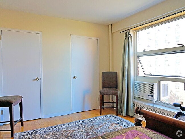 Building Photo - 80 La Salle St Unit 11B Rental