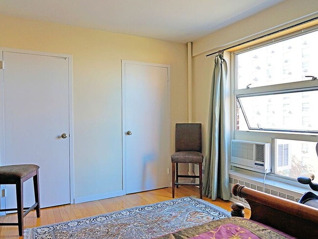 Photo - 80 La Salle St Apartment Unit 11B