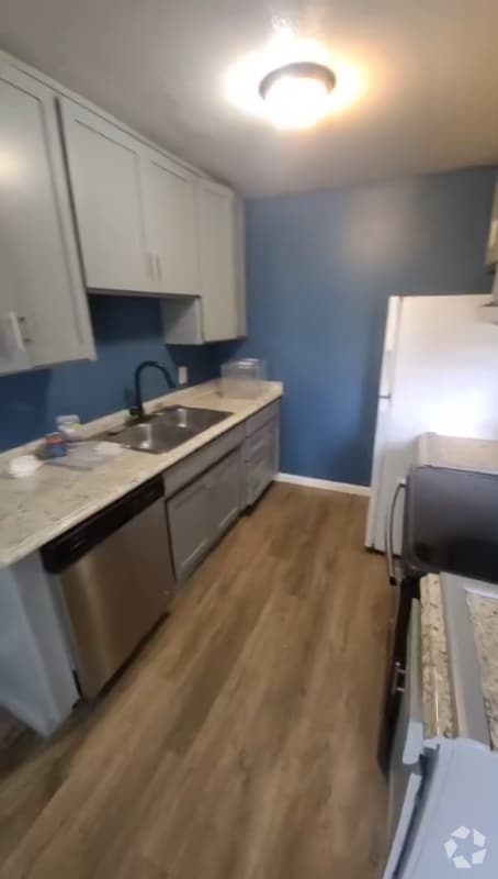 Building Photo - 458 Nord Ave Rental