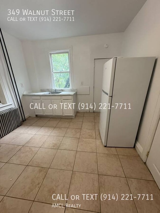 Photo - 349 Walnut St