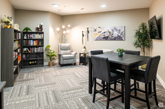 Business Lounge - 2nd Floor