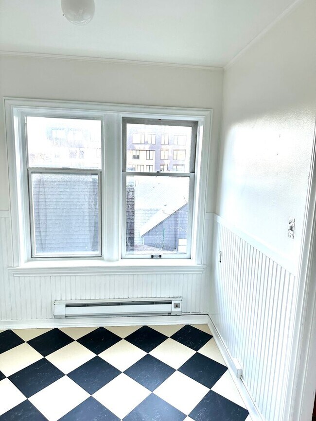 Photo - Charming Condo in University District! Unit 403