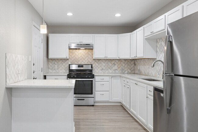 Photo - 2308 Devonshire Dr Unit A