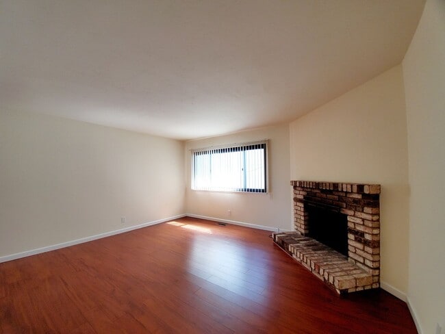 Photo - 25 Lewis Ave