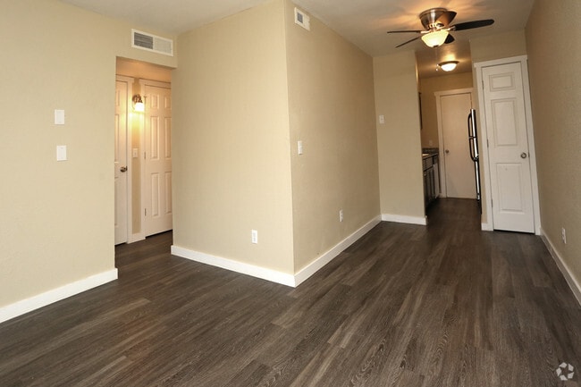 2 Bedroom 1 Bathroom - Bennett Pointe
