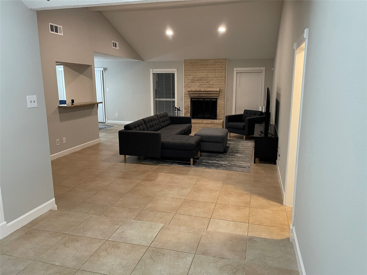 Photo - 16007 Mill Point Dr