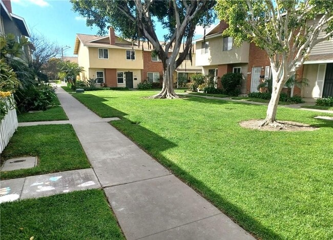 Photo - 11820 Gloxinia Ave