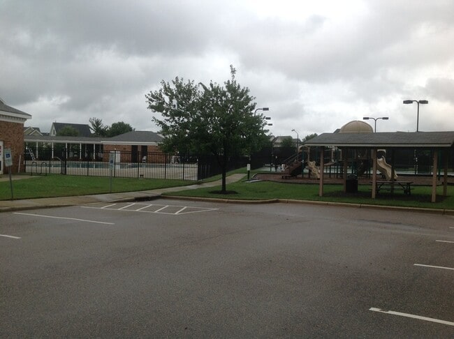 Photo - 933 Ileagnes Rd