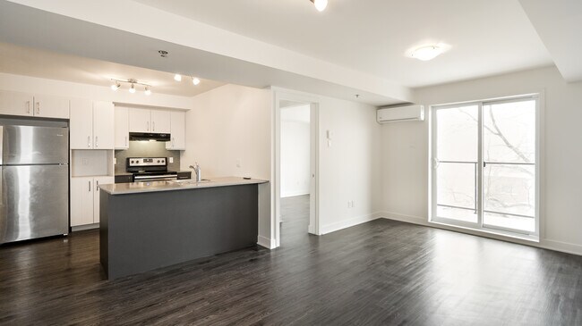 Building Photo - The Quartz