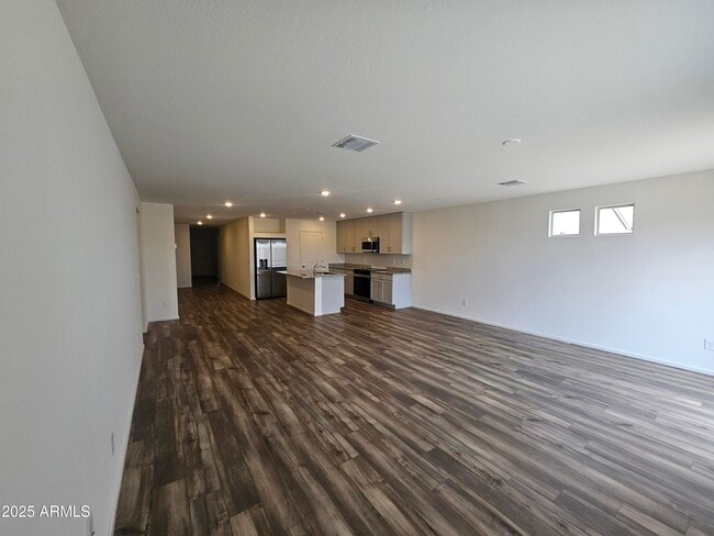 Photo - 1185 N 13th St