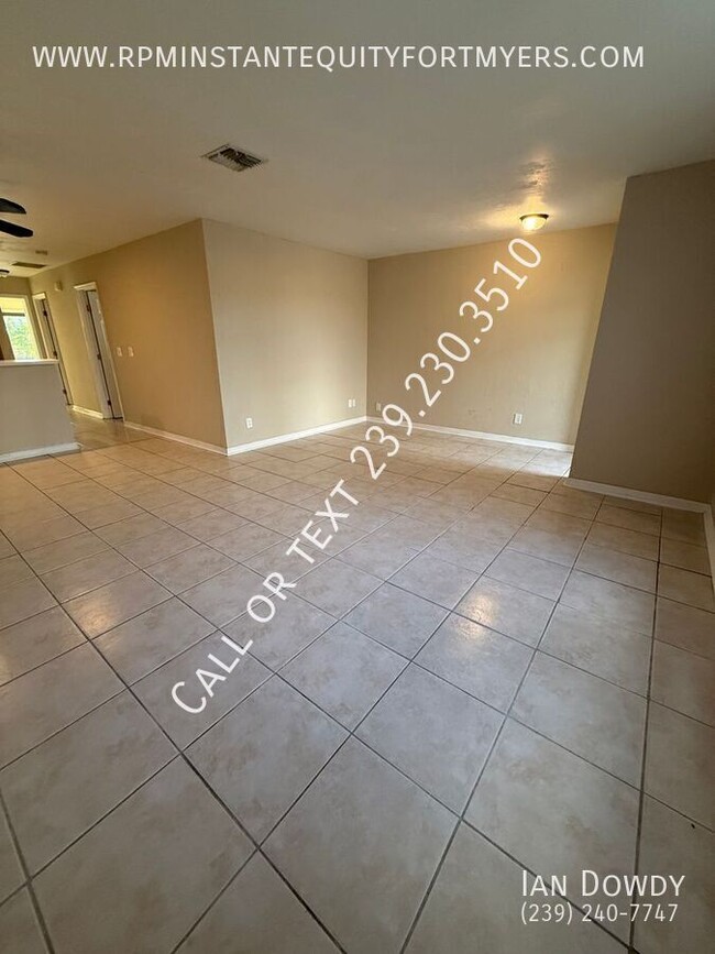 Photo - 3024 Santa Barbara Blvd