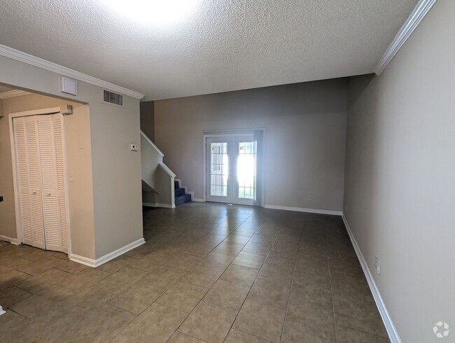Building Photo - 2/2 in Whispering Pines - Close to shoppin... Rental