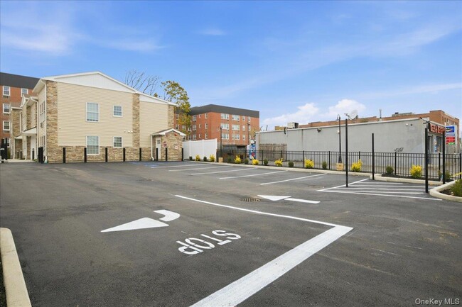 Photo - 71 N Main St Unit E