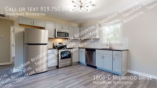Building Photo - 1806 Midwood Dr