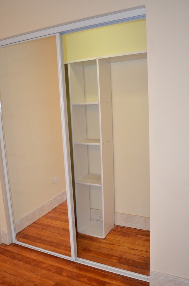 Photo - 4764 N Virginia Ave Unidad 107